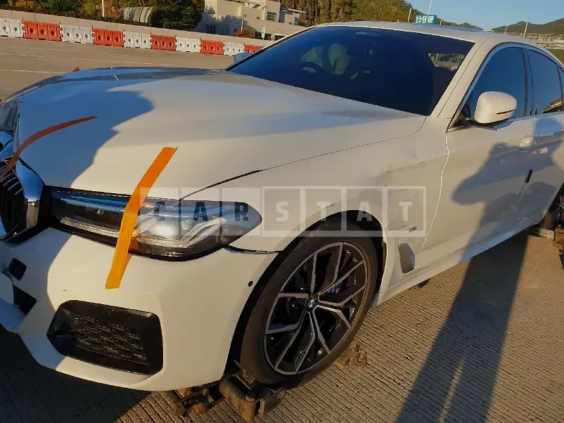 Photo 2 of 9: 2021 BMW 530e, VIN WBA51AG00MCH06596 — Korean insurance auction