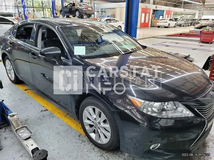 Photo 2 of 8: 2014 Lexus Subxus ES300h — Korean insurance auction