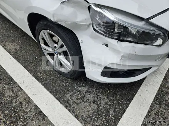 Photo 2 of 8: 2016 BMW Active Tourer — Korean insurance auction