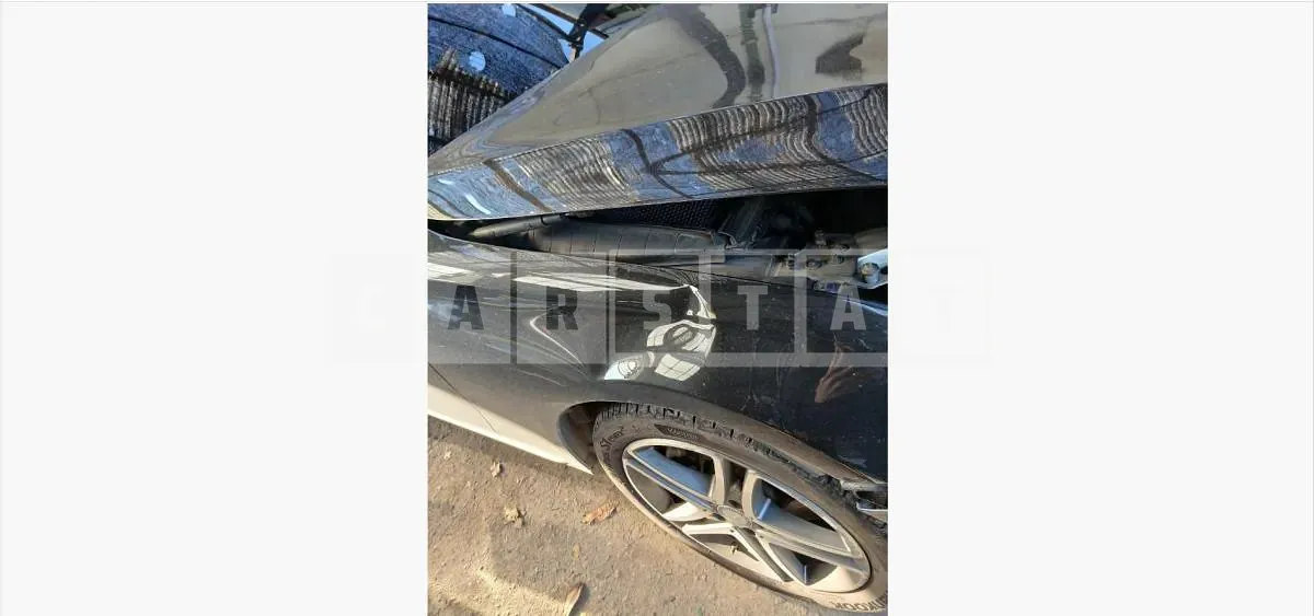 Photo 2 of 8: 2018 Mercedes-Benz E220 d — Korean insurance auction