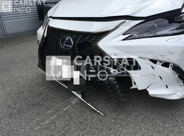 Photo 2 of 11: 2022 Lexus ES300h — Korean insurance auction