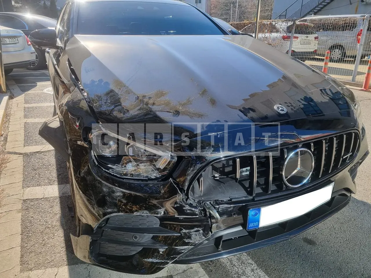 Photo 2 of 88: 2022 Mercedes-Benz E250, VIN W1KZF4FB7PB100610 — Korean insurance auction
