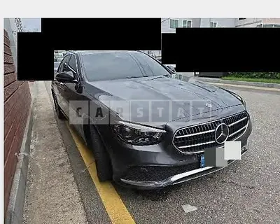 Photo 1 of 28: 2021 Mercedes-Benz E350 4Matic — Korean insurance auction