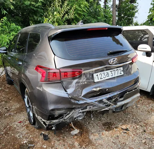 Photo 2 of 22: 2020 Hyundai Santa Fe — Korean insurance auction
