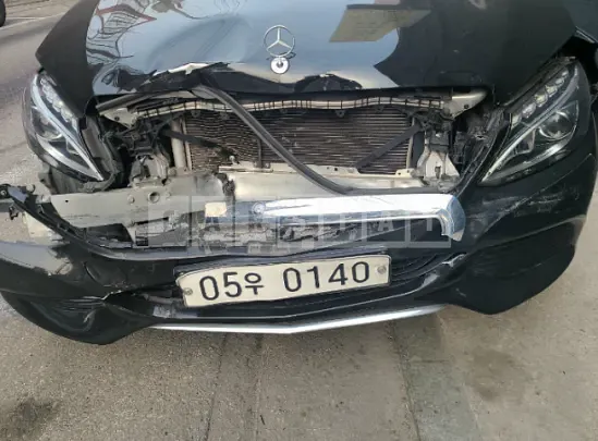 Photo 2 of 25: 2016 Mercedes-Benz C220 d, VIN WDDWF0EB4GF282126 — Korean insurance auction