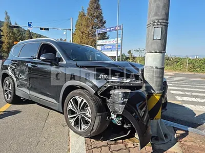 Photo 1 of 6: 2019 Hyundai Santa Fe — Korean insurance auction