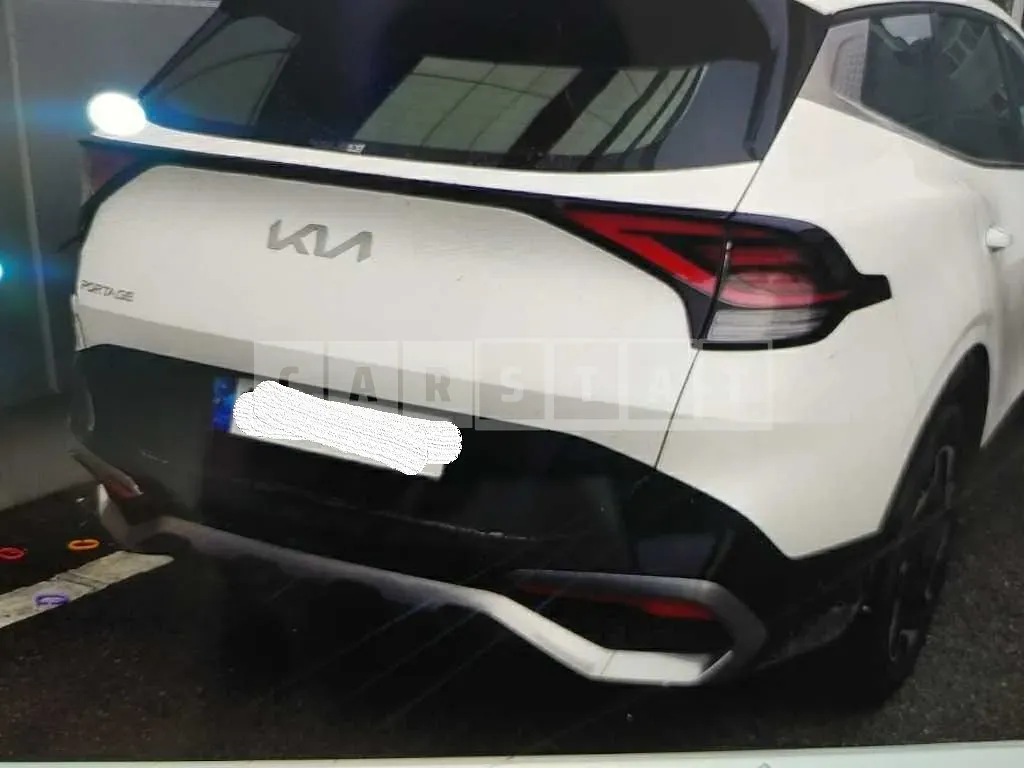 Photo 2 of 33: 2022 Kia Sportage, VIN KNAPW81CBNK015885 — Korean insurance auction