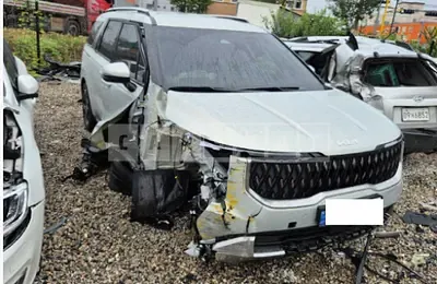Photo 1 of 50: 2025 Kia Carnival — Korean insurance auction