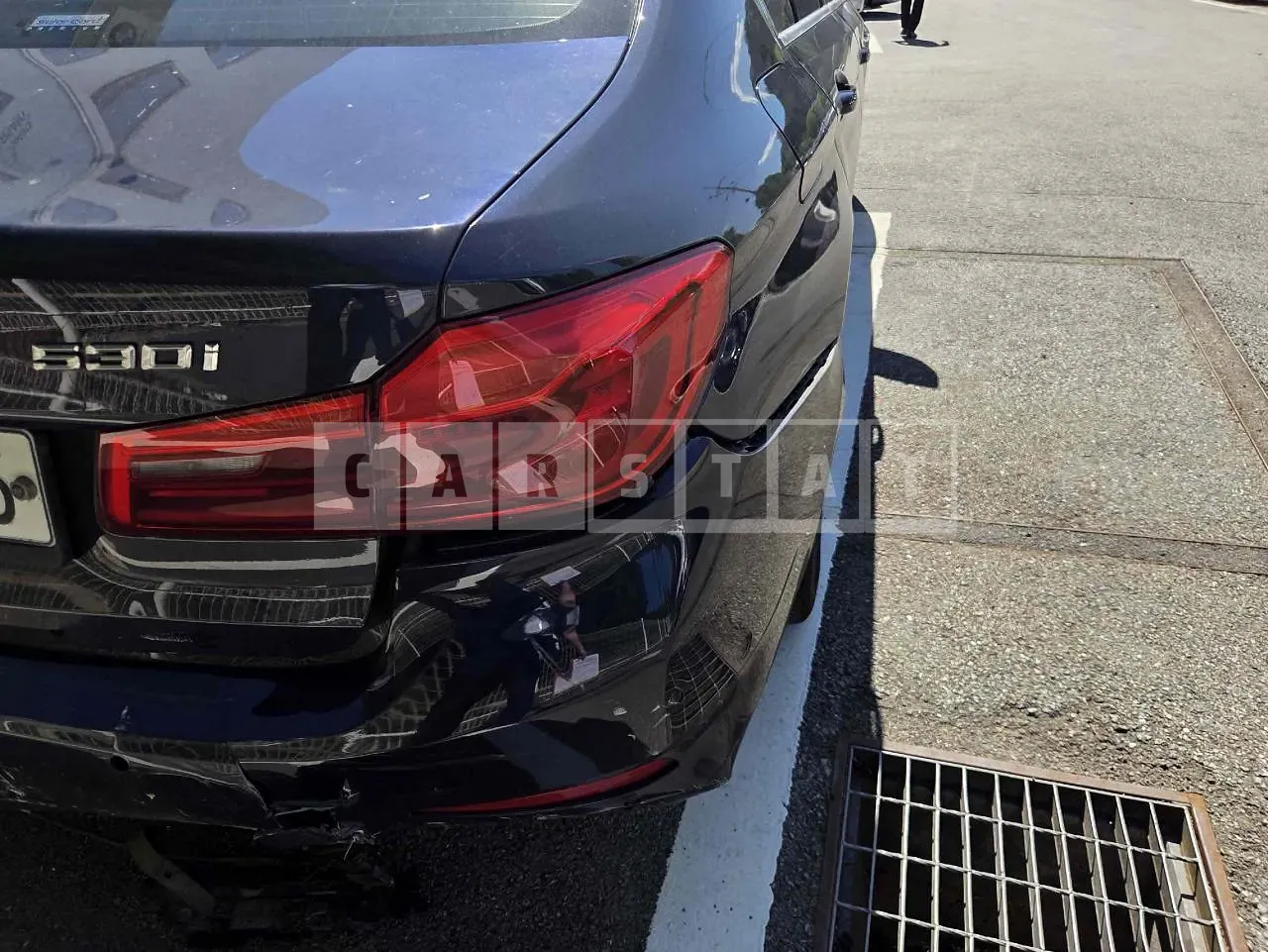 Photo 2 of 21: 2019 BMW 530i, VIN WBAJD3100KB318150 — Korean insurance auction
