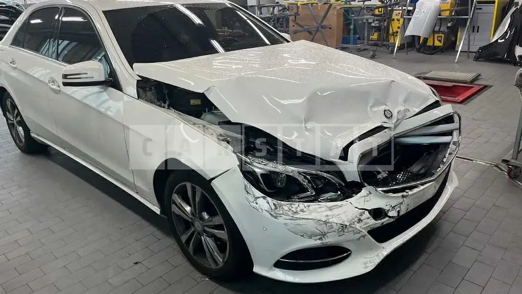 Photo 2 of 6: 2015 Mercedes-Benz E220 CDI — Korean insurance auction