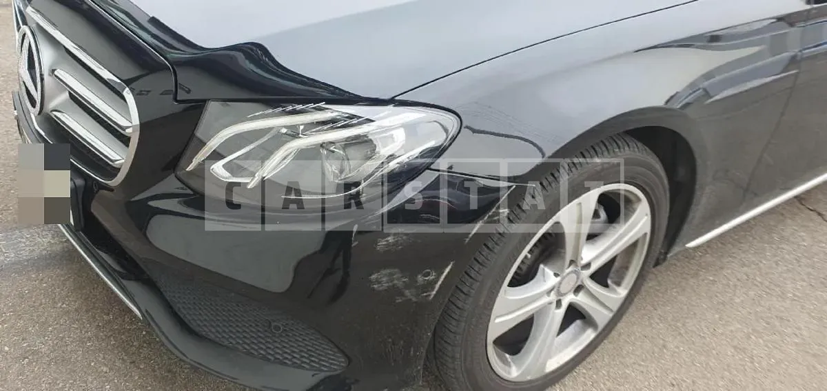 Photo 2 of 4: 2017 Mercedes-Benz (parts) E200 Headlamp — Korean insurance auction