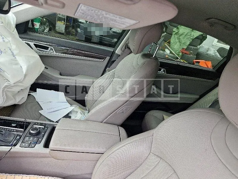 Photo 2 of 15: 2015 Genesis 3.8 — Korean insurance auction