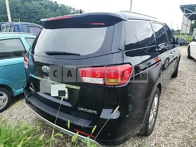 Photo 1 of 19: 2015 Kia Carnivals — Korean insurance auction
