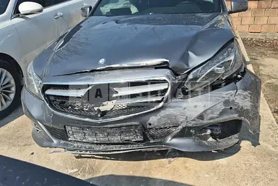 Photo 1 of 28: 2016 Mercedes-Benz E250 BlueTec 4Matic — Korean insurance auction