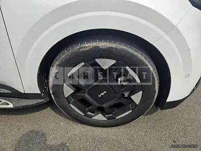 Photo 1 of 5: 2023 Kia (parts) Carnival Bumpers, Headlights, Wheels — Korean insurance auction