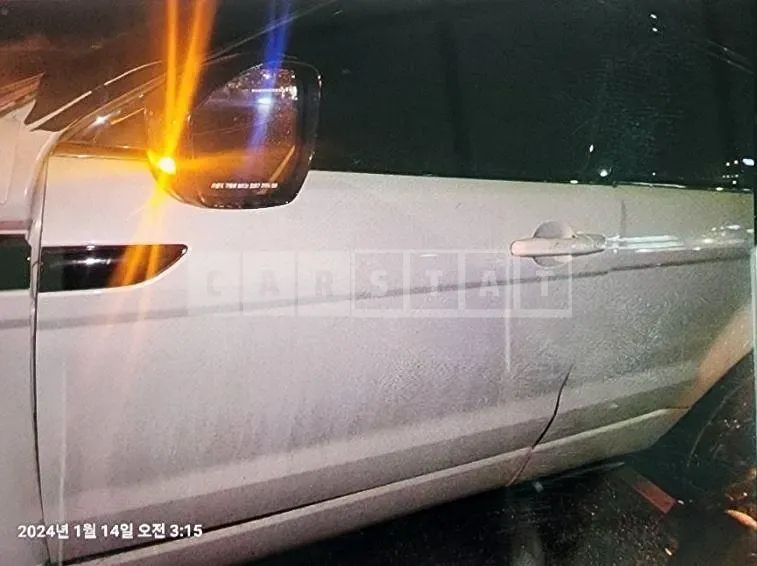 Photo 2 of 13: 2016 Land Rover Range Rover Evoque 2.0d, VIN SALVA2BN5GH168017 — Korean insurance auction