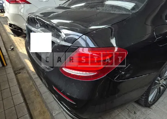 Photo 2 of 38: 2017 Mercedes-Benz E 300 — Korean insurance auction