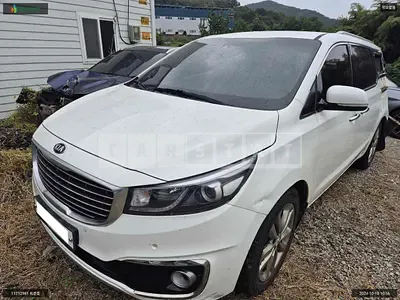 Photo 1 of 9: 2017 Kia Carnival, VIN KNAME81ABJS412645 — Korean insurance auction