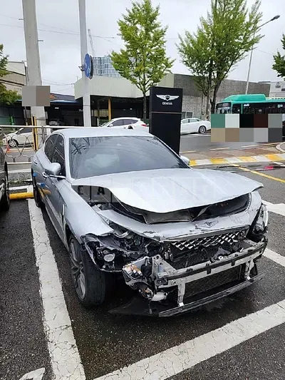Photo 1 of 21: 2017 Genesis G70 2.0T, VIN KMTG341ADJU004118 — Korean insurance auction