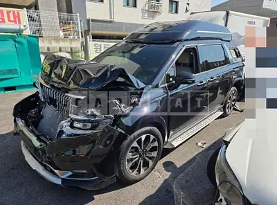 Photo 1 of 5: 2023 Kia Carnival High Limousine Gasoline — Korean insurance auction
