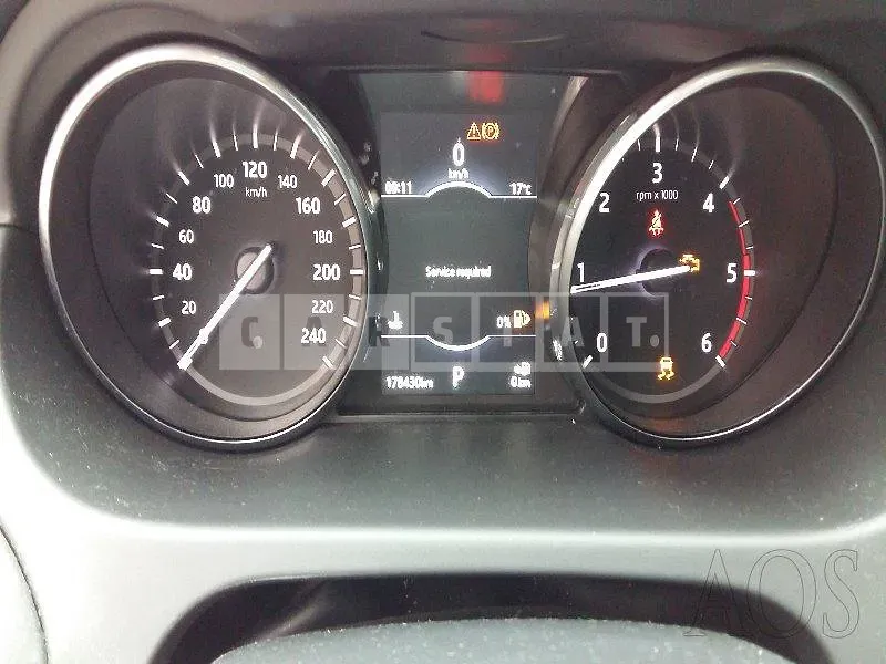 Photo 2 of 15: 2018 Land Rover Discovery Sports 2.0d, VIN SALCA2BN1JH736777 — Korean insurance auction