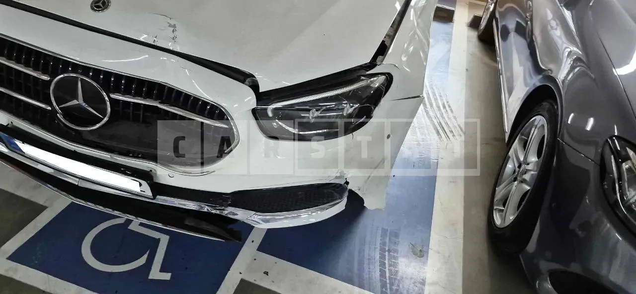 Photo 2 of 21: 2020 Mercedes-Benz E250, VIN W1KZF4FB5MA894024 — Korean insurance auction