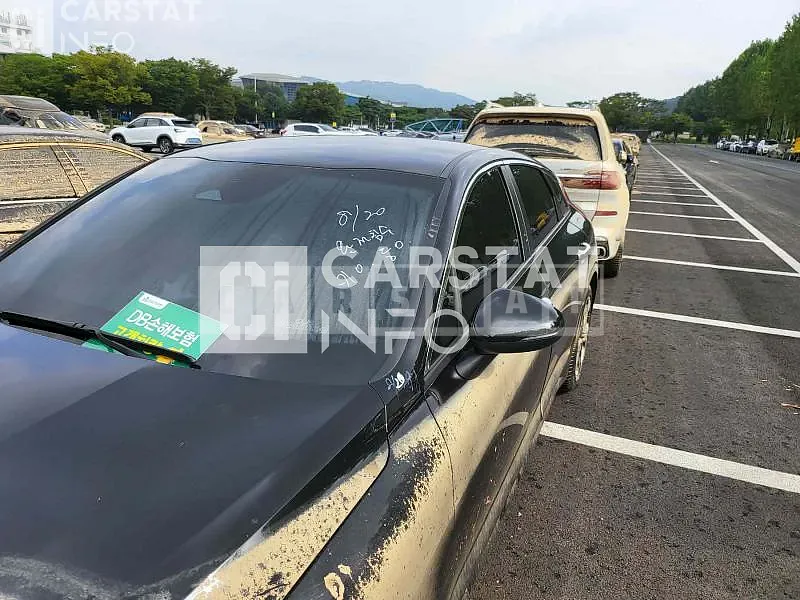 Photo 2 of 10: 2021 Kia K5, VIN KNAG241ABMA112769 — Korean insurance auction