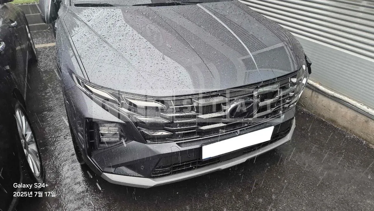 Photo 2 of 14: 2024 Hyundai Tucson Hybrid, VIN KMHJE811BRU256842 — Korean insurance auction