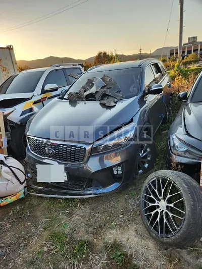 Photo 1 of 18: 2017 Kia Sorento 2.2 — Korean insurance auction