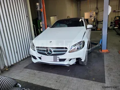 Photo 1 of 19: 2017 Mercedes-Benz C220d, VIN WDDWF0EB3HR232169 — Korean insurance auction