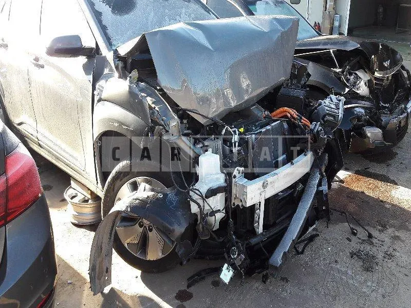 Photo 2 of 9: 2019 Hyundai Kona Electric, VIN KMHK381GFKU057751 — Korean insurance auction