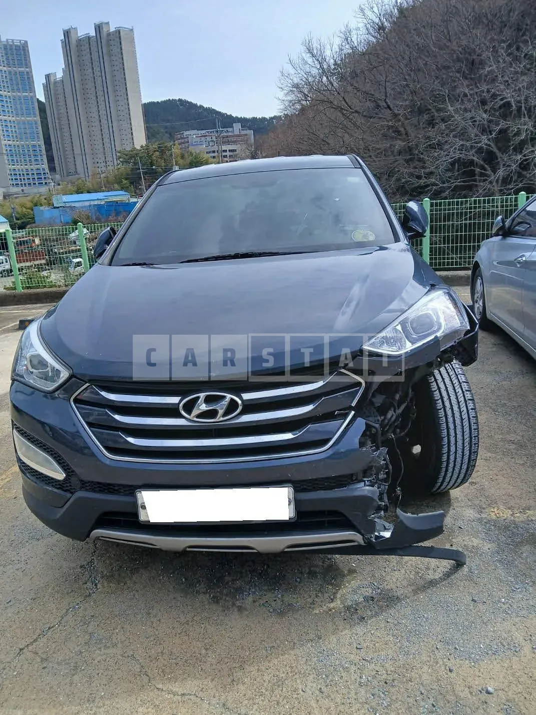 Photo 2 of 26: 2015 Hyundai Santa Fe, VIN KMHSU81UBFU500719 — Korean insurance auction