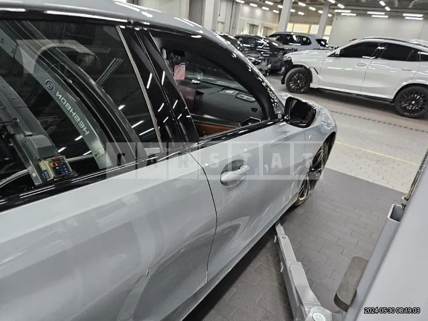Photo 2 of 183: 2024 BMW 320i — Korean insurance auction