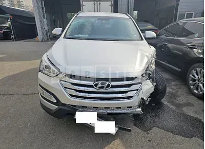 Photo 1 of 21: 2015 Hyundai Santa Fe, VIN KMHSW81UBFU461588 — Korean insurance auction