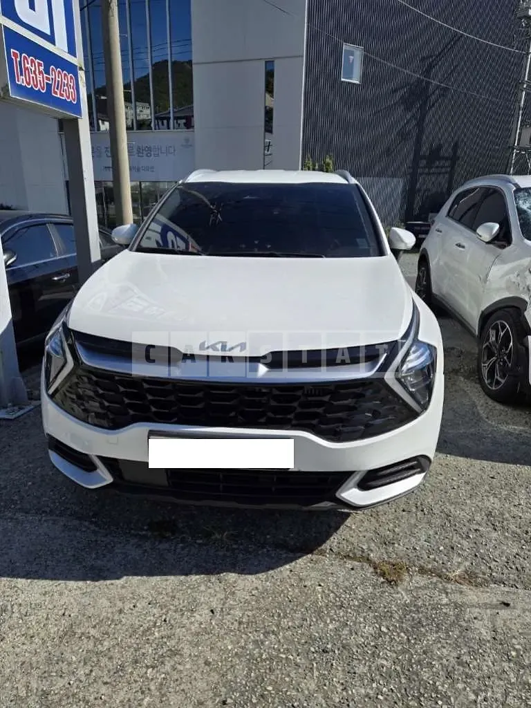 Photo 2 of 27: 2022 Kia Sportage, VIN KNAPV81GBNK002335 — Korean insurance auction