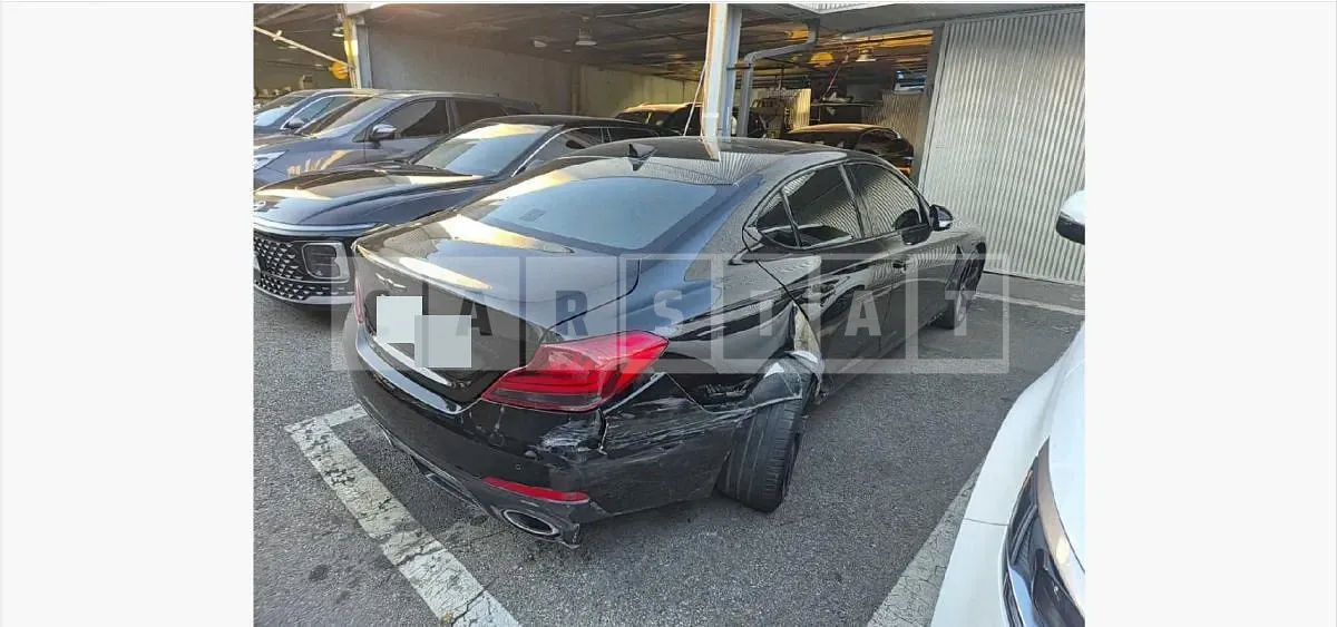 Photo 2 of 24: 2019 Genesis G70 3.3T — Korean insurance auction