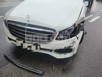 Photo 1 of 7: 2018 Mercedes-Benz E300 4Matic, VIN WDDZF4KBXJA374287 — Korean insurance auction