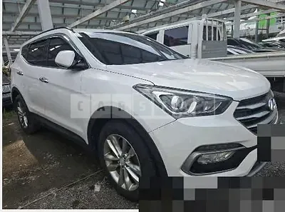Photo 1 of 19: 2016 Hyundai Santa Fe DM — Korean insurance auction