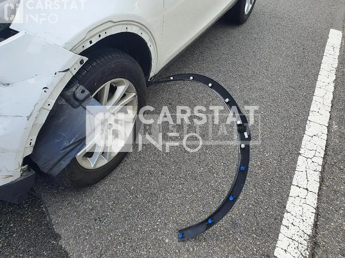 Photo 2 of 25: 2018 Land Rover Discovery Sports 2.0d — Korean insurance auction