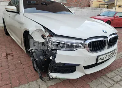 Photo 1 of 50: 2019 BMW 530i xDrive M Sport Package Plus, VIN WBAJD9100KWW47801 — Korean insurance auction