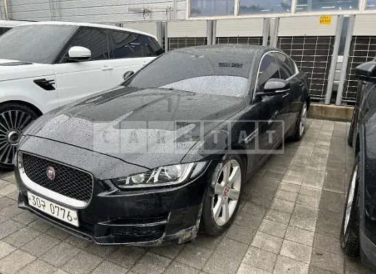 Photo 2 of 25: 2016 Jaguar XE 2.0d, VIN SAJAB4BN6GA914564 — Korean insurance auction
