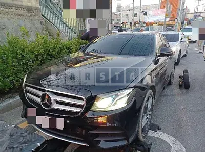 Photo 1 of 23: 2019 Mercedes-Benz E300 4Matic — Korean insurance auction
