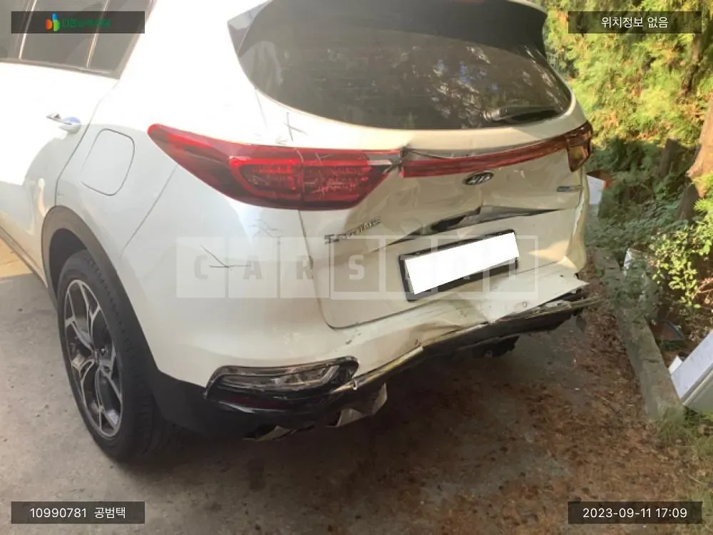 Photo 2 of 11: 2020 Kia Sportage, VIN KNAPN813BLK823637 — Korean insurance auction