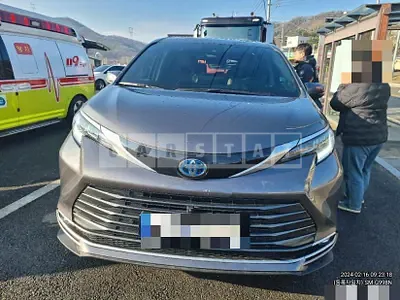 2023 TOYOTA SIENA HYBRID