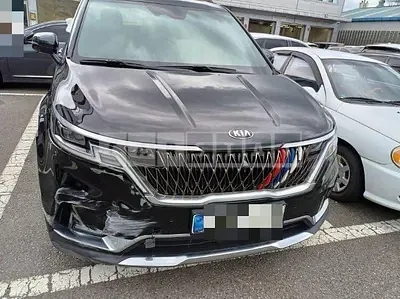Photo 1 of 17: 2021 Kia Carnivals — Korean insurance auction
