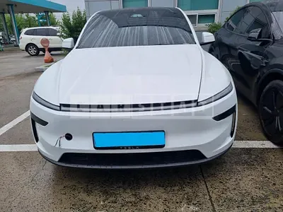 Photo 1 of 48: 2025 Tesla Model Y RWD, VIN LRWYGCFJ5SC206008 — Korean insurance auction