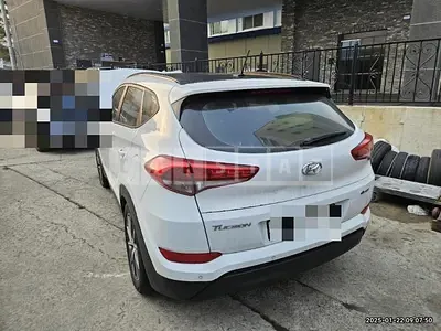 Photo 1 of 17: 2015 Hyundai Tucson 1.7 — Korean insurance auction