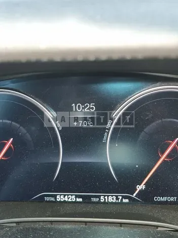 Photo 2 of 9: 2018 BMW 520d — Korean insurance auction