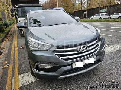 Photo 1 of 19: 2018 Hyundai Santa Fe — Korean insurance auction