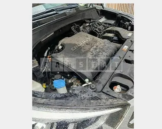 Photo 2 of 5: 2017 Hyundai Santa Fe DM — Korean insurance auction